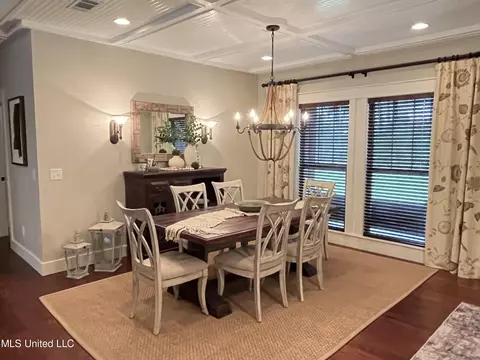 Dining - 140 Old Mill Trl, Florence, MS 39073 photo 2 of 3