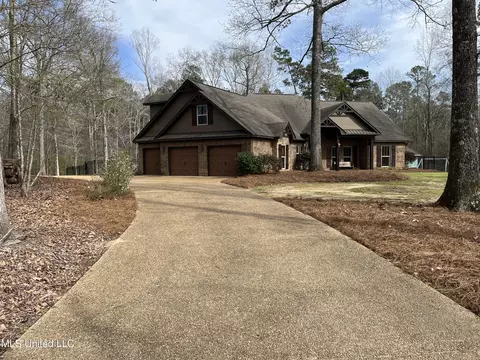 Exterior - 140 Old Mill Trl, Florence, MS 39073 photo 22 of 70