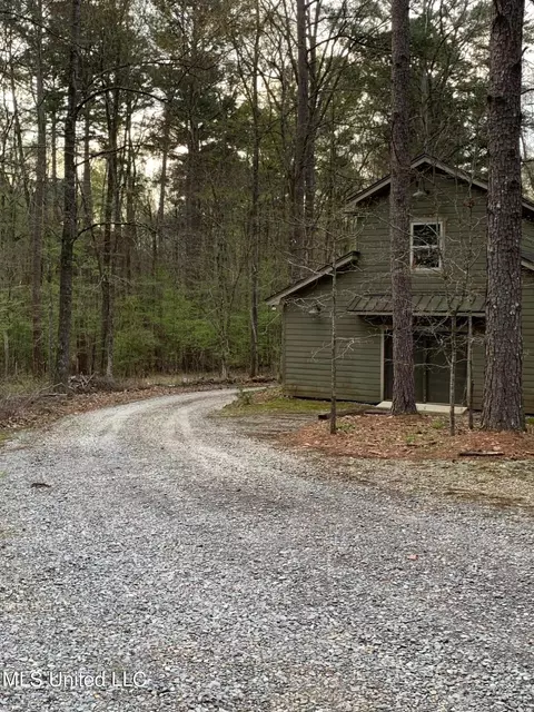 Exterior - 140 Old Mill Trl, Florence, MS 39073 photo 66 of 70