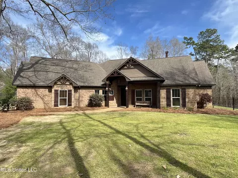 140 Old Mill Trl, Florence, MS 39073