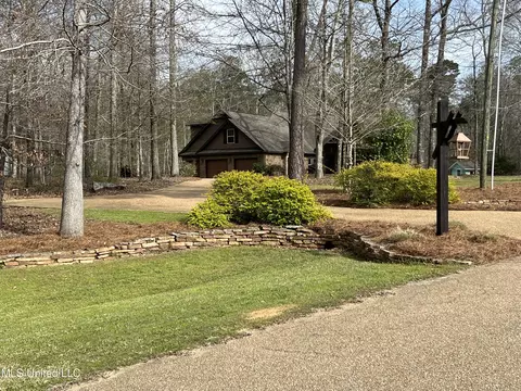 Exterior - 140 Old Mill Trl, Florence, MS 39073 photo 57 of 70