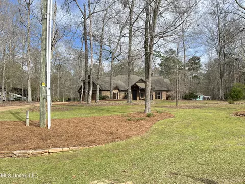 Exterior - 140 Old Mill Trl, Florence, MS 39073 photo 61 of 70
