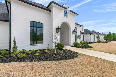 Exterior - 54 Windermere Blvd, Madison, MS 39110 photo 5 of 27