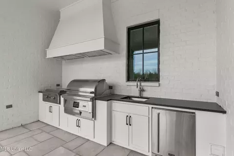 Kitchen - 54 Windermere Blvd, Madison, MS 39110 photo 18 of 18