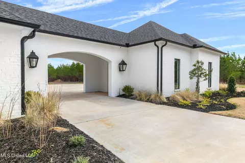 Exterior - 54 Windermere Blvd, Madison, MS 39110 photo 6 of 27