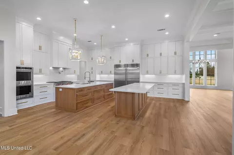 Kitchen - 54 Windermere Blvd, Madison, MS 39110 photo 2 of 18