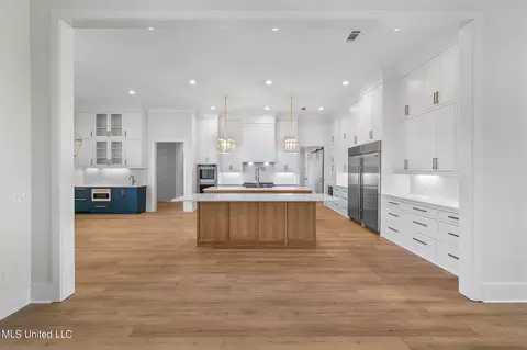 Kitchen - 54 Windermere Blvd, Madison, MS 39110 photo 1 of 18