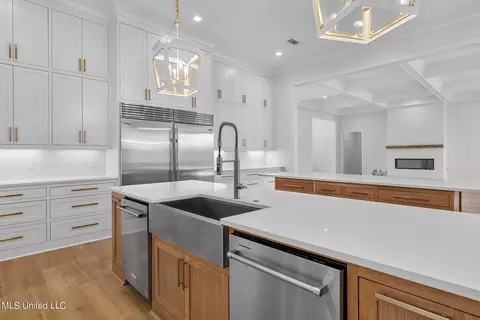 Kitchen - 54 Windermere Blvd, Madison, MS 39110 photo 7 of 18
