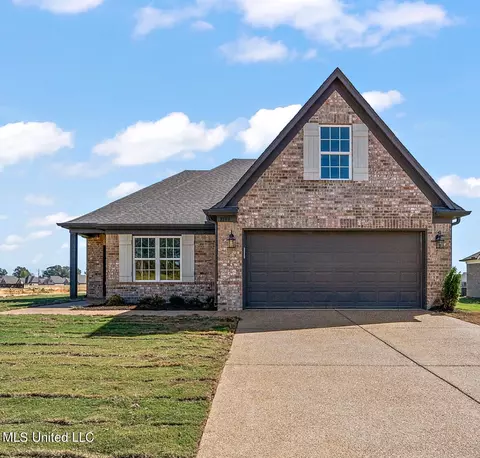 2371 Dela Dr, Southaven, MS 38672