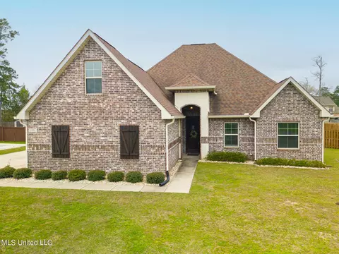 6301 Palmetto Pointe Drive Dr, Ocean Springs, MS 39564