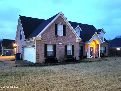 6816 N Hamilton Cir, Olive Branch, MS 38654