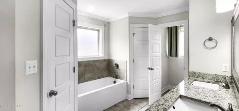 Bath - 8471 Amoka Dr, Diamondhead, MS 39525 photo 2 of 3