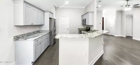 Kitchen - 8471 Amoka Dr, Diamondhead, MS 39525 photo 1 of 5