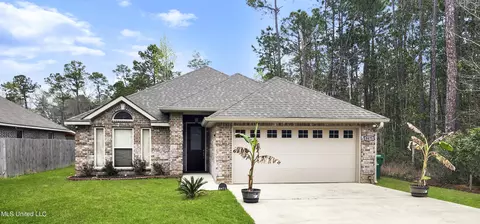 8471 Amoka Dr, Diamondhead, MS 39525
