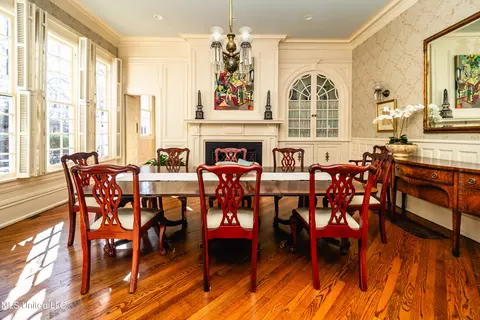 Dining - 1025 Pinehurst Pl, Jackson, MS 39202 photo 1 of 3
