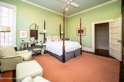 Bedroom - 1025 Pinehurst Pl, Jackson, MS 39202 photo 8 of 8