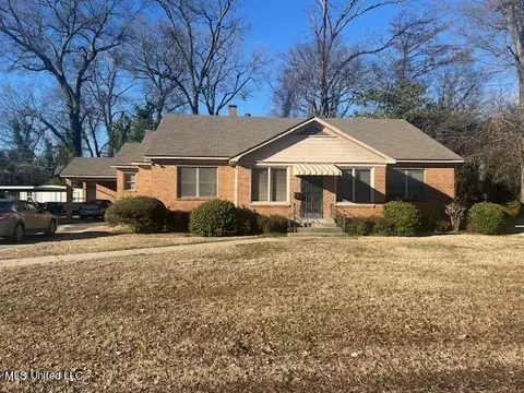 511 E Washington St, Greenwood, MS 38930