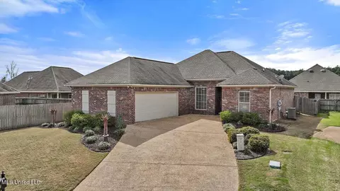 405 Montrose Pl, Brandon, MS 39042