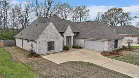 Exterior - 170 Sweetbriar Cir, Canton, MS 39046 photo 10 of 10