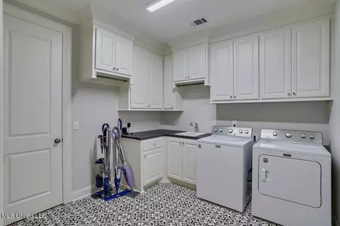 Other - 170 Sweetbriar Cir, Canton, MS 39046 photo 4 of 6