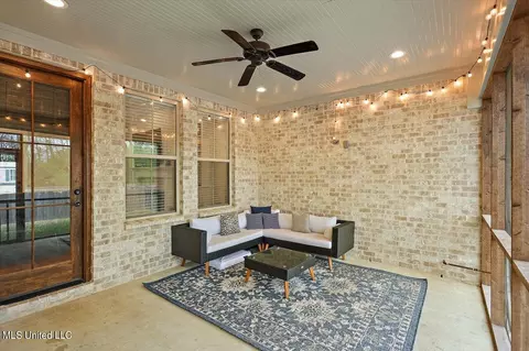Exterior - 170 Sweetbriar Cir, Canton, MS 39046 photo 7 of 10