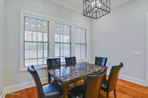 Dining - 170 Sweetbriar Cir, Canton, MS 39046 photo 1 of 2