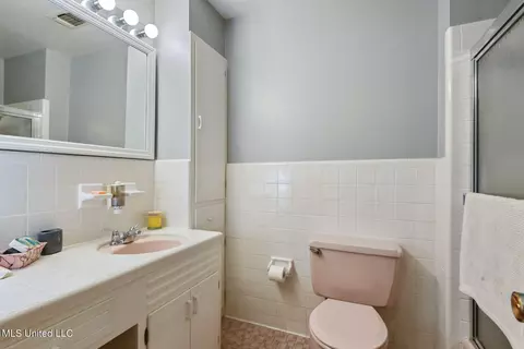 Bath - 205 Saint Augustine Dr, Long Beach, MS 39560 photo 1 of 2