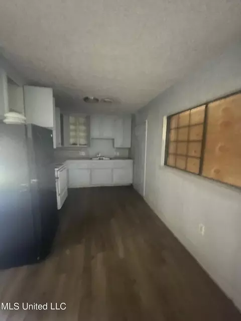 401 Lawrence Rd, Jackson, MS 39206 photo 4