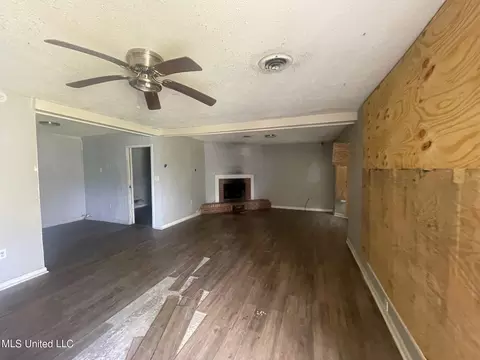 401 Lawrence Rd, Jackson, MS 39206 photo 2