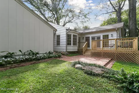 Exterior - 4005 Old Canton Ln, Jackson, MS 39206 photo 8 of 9