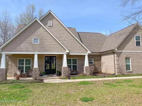 11184 Mosby Ln, Hernando, MS 38632