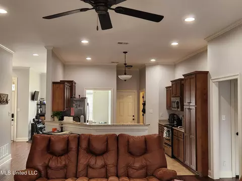 3076 Logans Loop, Hernando, MS 38632 photo 2