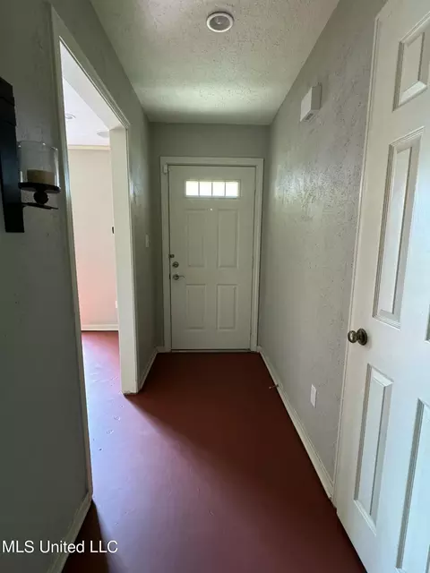 Entry Way - 101 Dublin Dr, Clinton, MS 39056 photo 1 of 1