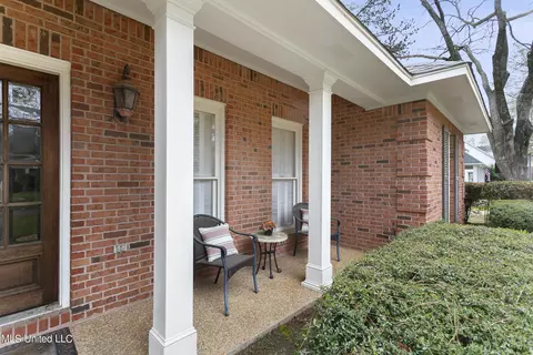 Exterior - 5124 Heatherton Dr, Jackson, MS 39211 photo 3 of 6