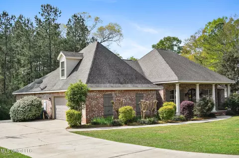 1350 Fairway Dr, Wiggins, MS 39577 photo 3