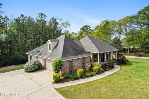 1350 Fairway Dr, Wiggins, MS 39577 photo 4
