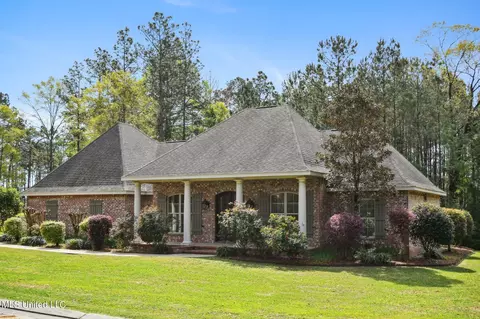1350 Fairway Dr, Wiggins, MS 39577 photo 2