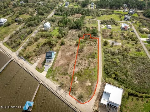 1910 N Beach Blvd, Bay Saint Louis, MS 39520