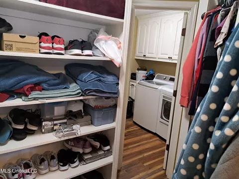 Other - 402 Pinebrook Cir, Brandon, MS 39047 photo 3 of 5