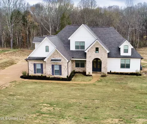 165 W Byhalia Creek Farms, Byhalia, MS 38611