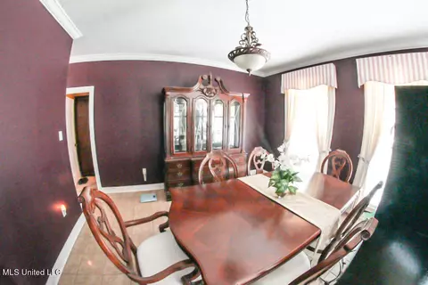 Dining - 18474 Robinwood Dr, Saucier, MS 39574 photo 2 of 2