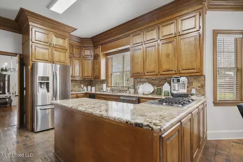 Kitchen - 962 County Line Rd, Mendenhall, MS 39114 photo 1 of 5