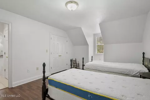 Bedroom - 962 County Line Rd, Mendenhall, MS 39114 photo 3 of 5