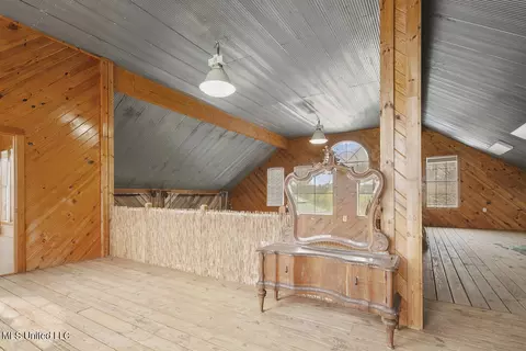 Entry Way - 962 County Line Rd, Mendenhall, MS 39114 photo 2 of 2