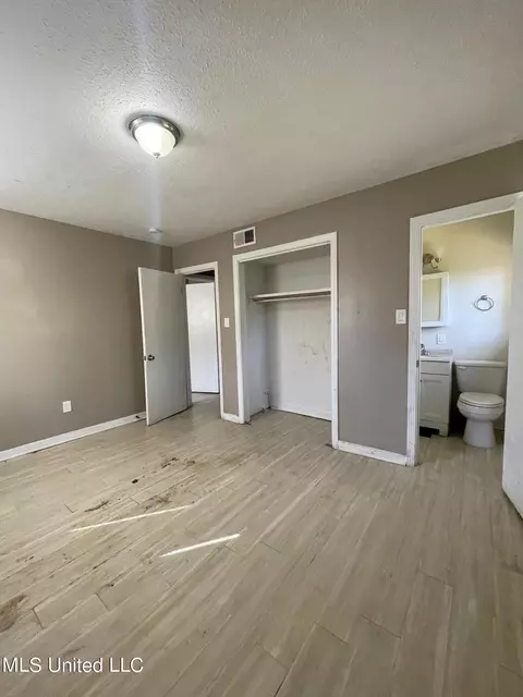 274 Mcdowell Park Cir, Jackson, MS 39204 photo 14