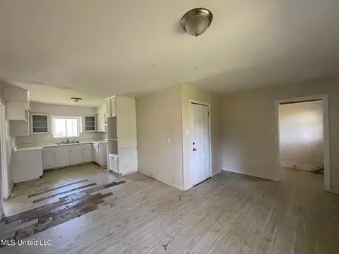 274 Mcdowell Park Cir, Jackson, MS 39204 photo 6
