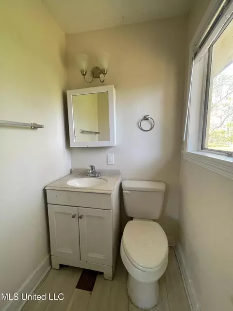 274 Mcdowell Park Cir, Jackson, MS 39204 photo 15