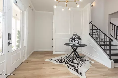 Entry Way - 3544 Williams Brooke Ln, Hernando, MS 38632 photo 2 of 4