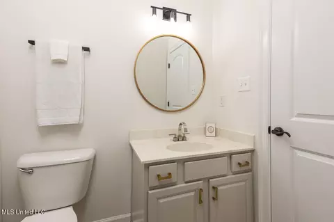 Bath - 3544 Williams Brooke Ln, Hernando, MS 38632 photo 5 of 7