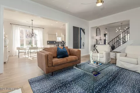 Living - 3544 Williams Brooke Ln, Hernando, MS 38632 photo 4 of 4